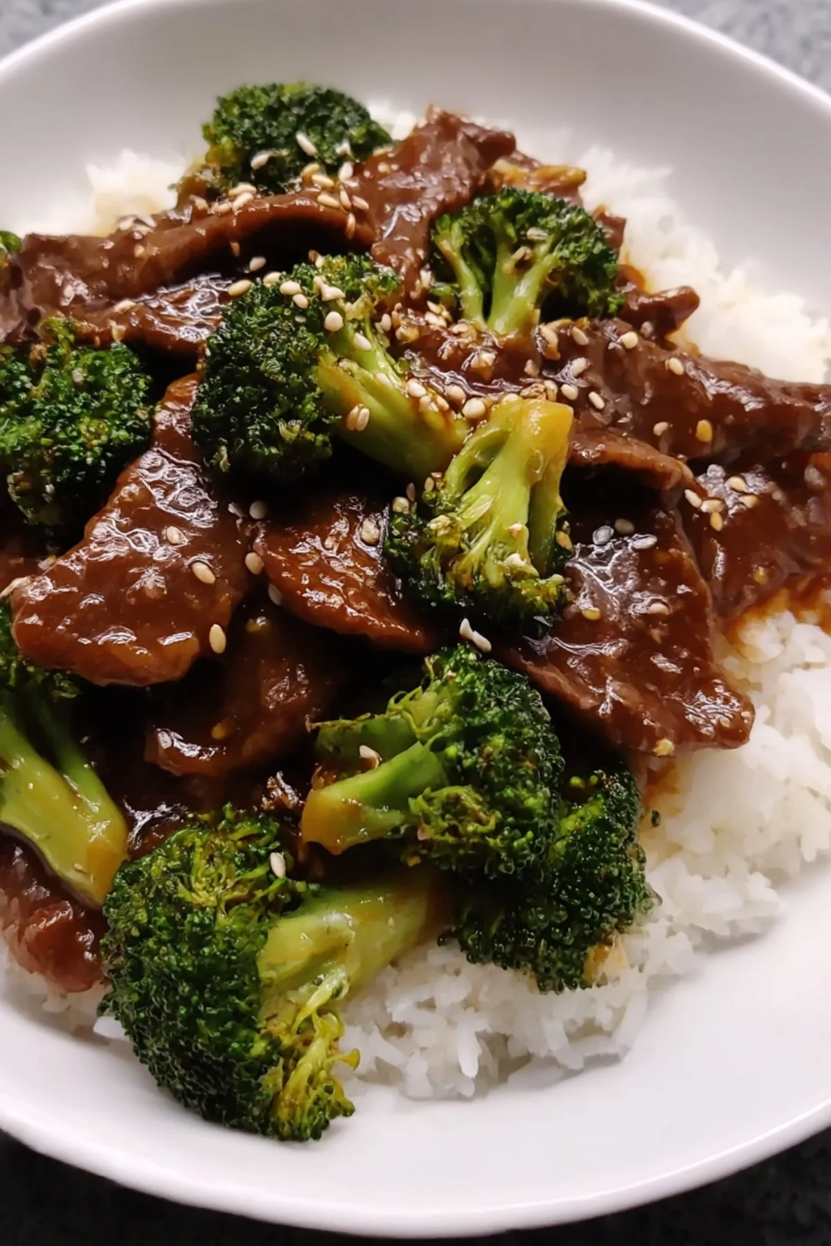 Plate of easy beef and broccoli stir-fry