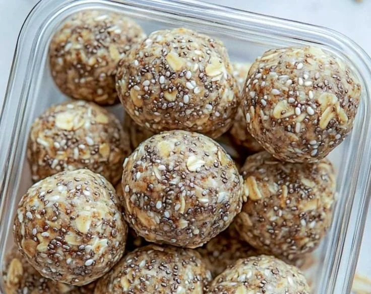 Chia and Flaxseed Energy Balls, a healthy and nutrient-packed snack