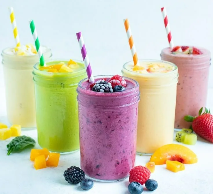 A refreshing fruit smoothie made with fresh fruits and yogurt, perfect for a healthy snack.